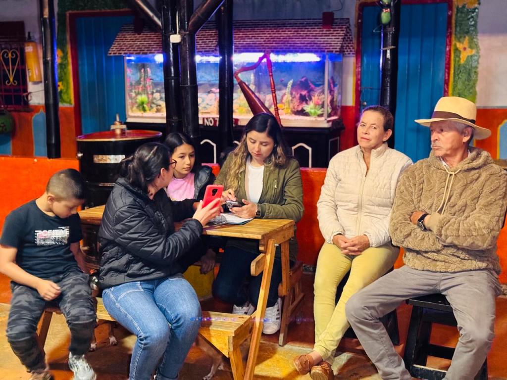 Alcaldía de Dosquebradas y comunidad del Rodeo Alto unen esfuerzos para pavimentar 200 metros de vía&nbsp;rural